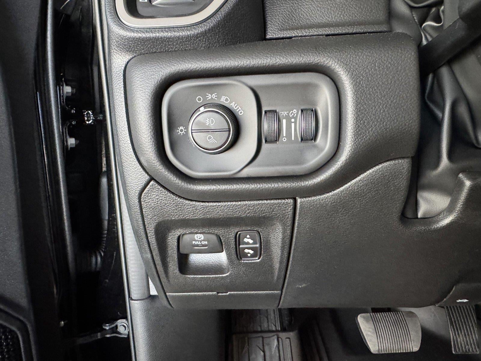 2026 RAM Ram 1500 RAM 1500 LONE STAR CREW CAB 4X4 5'7' BOX