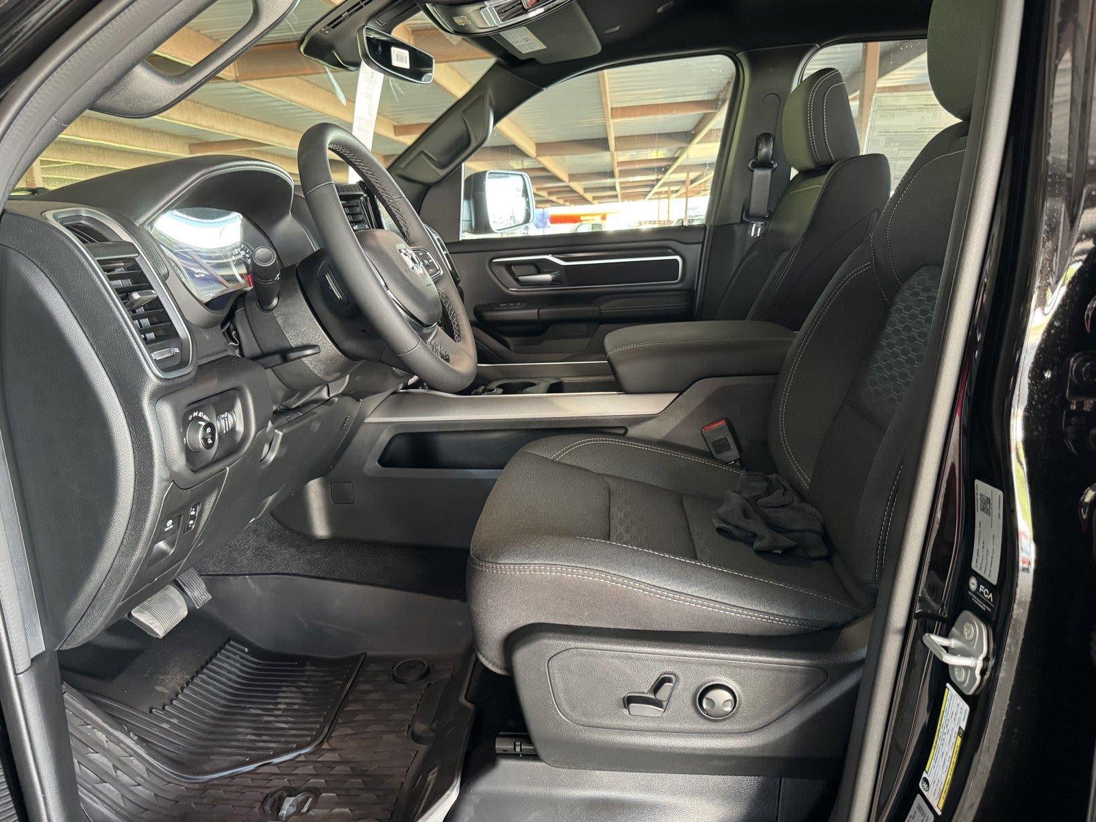 2026 RAM Ram 1500 RAM 1500 LONE STAR CREW CAB 4X4 5'7' BOX