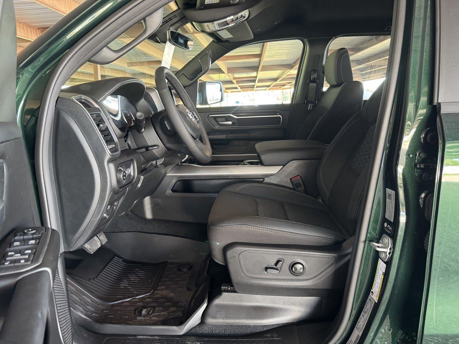 2026 RAM 1500 RAM 1500 LONE STAR CREW CAB 4X4 5'7' BOX