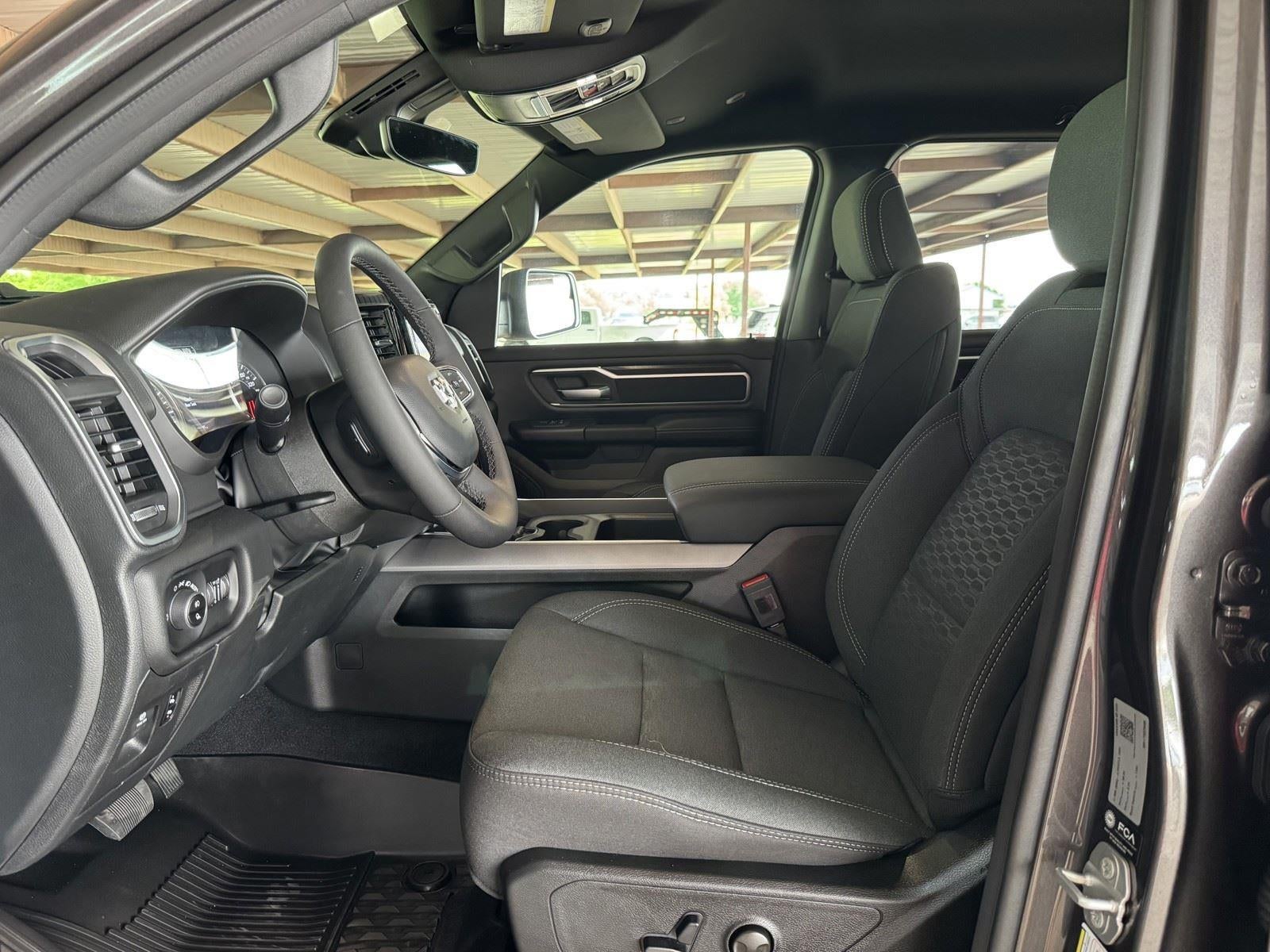 2026 RAM Ram 1500 RAM 1500 LONE STAR CREW CAB 4X4 5'7' BOX