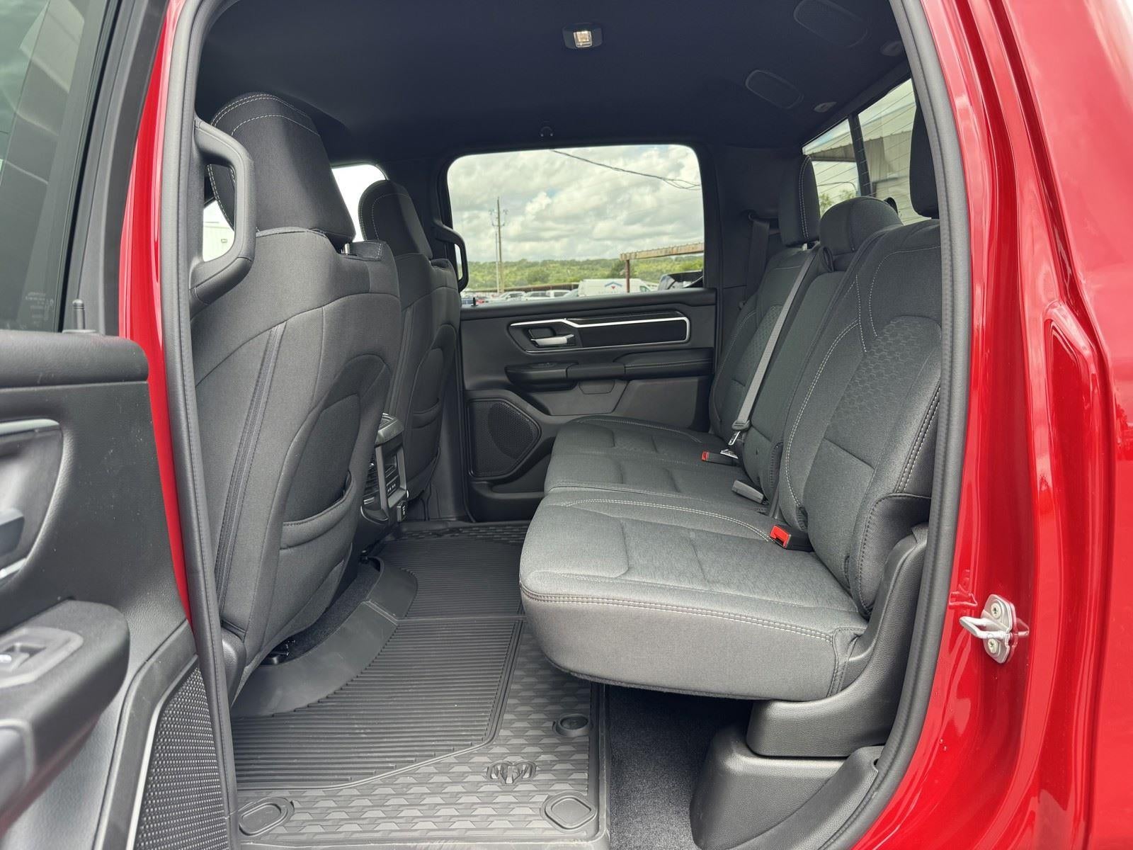2026 RAM Ram 1500 RAM 1500 LONE STAR CREW CAB 4X4 5'7' BOX