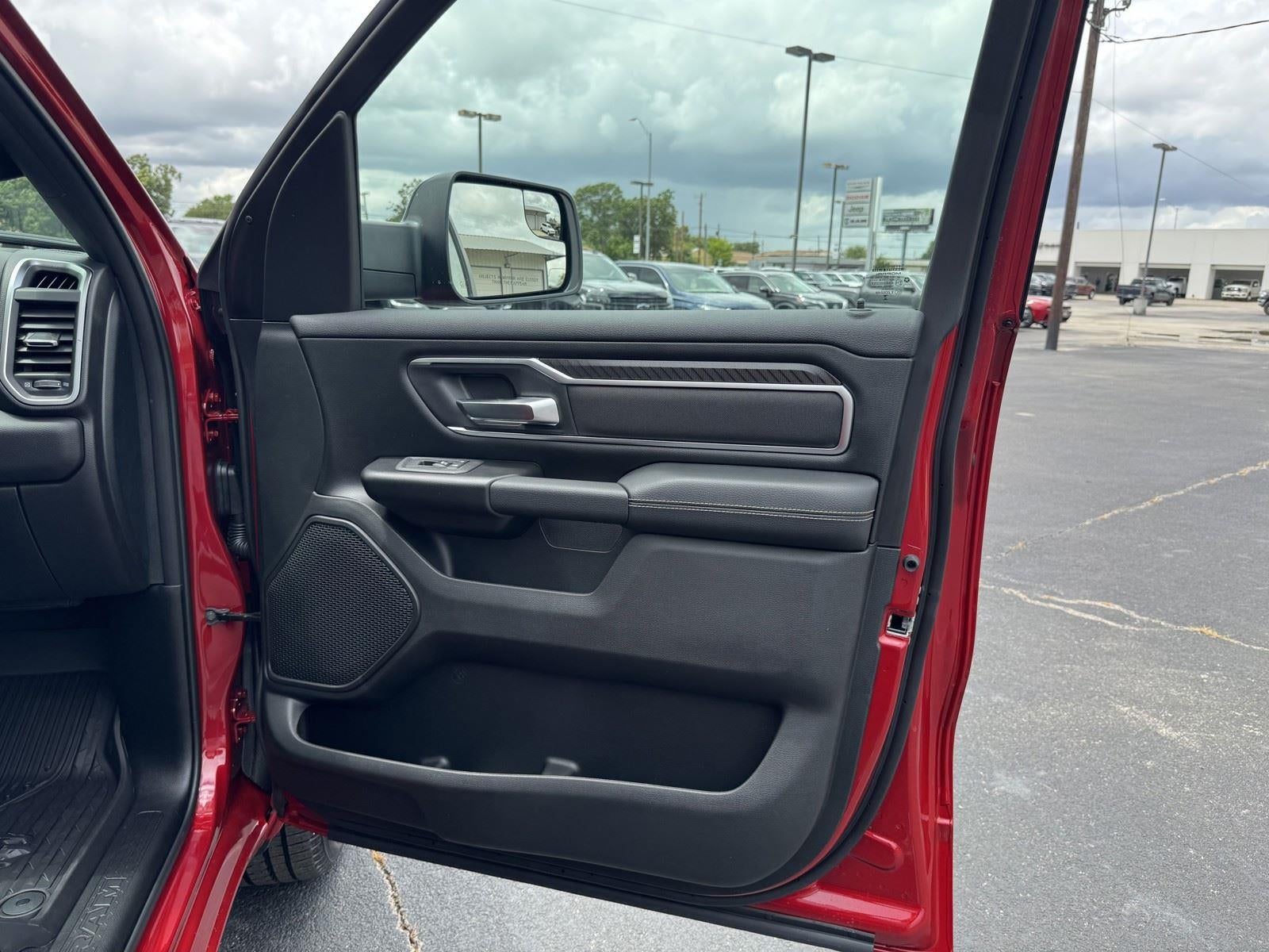 2026 RAM Ram 1500 RAM 1500 LONE STAR CREW CAB 4X4 5'7' BOX