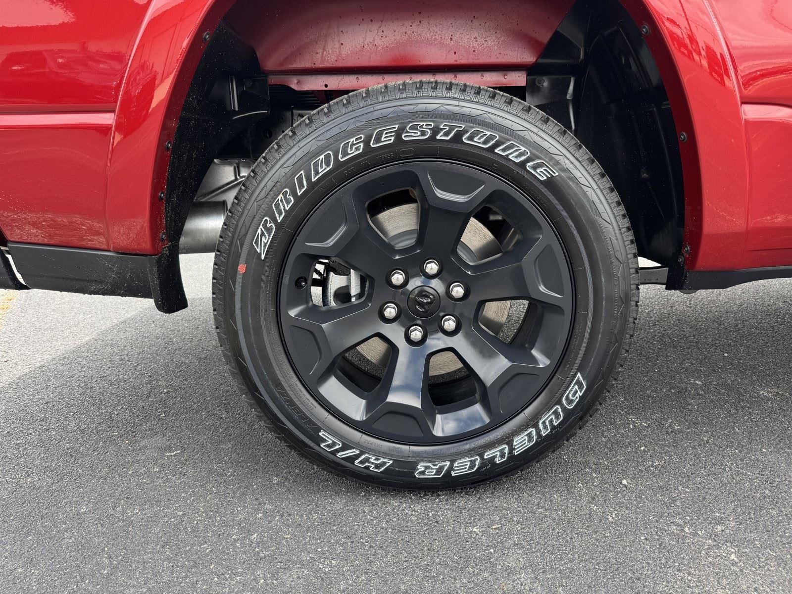 2026 RAM Ram 1500 RAM 1500 LONE STAR CREW CAB 4X4 5'7' BOX