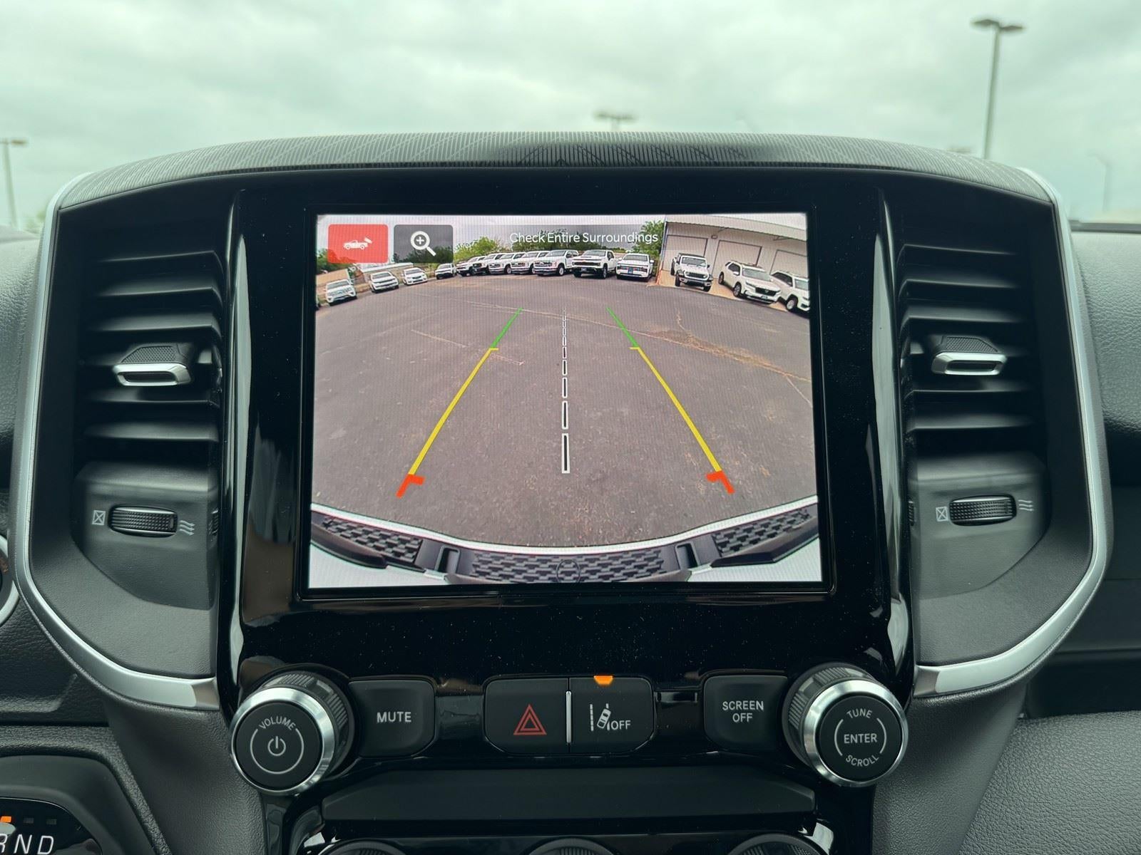 2026 RAM Ram 1500 RAM 1500 EXPRESS CREW CAB 4X4 5'7' BOX