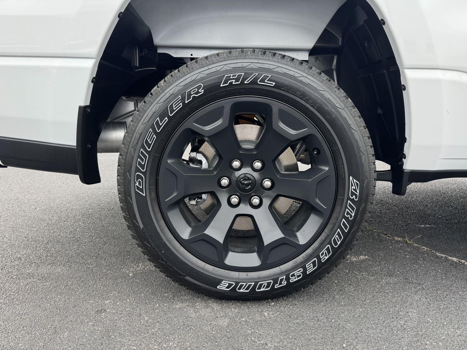 2026 RAM Ram 1500 RAM 1500 EXPRESS CREW CAB 4X4 5'7' BOX