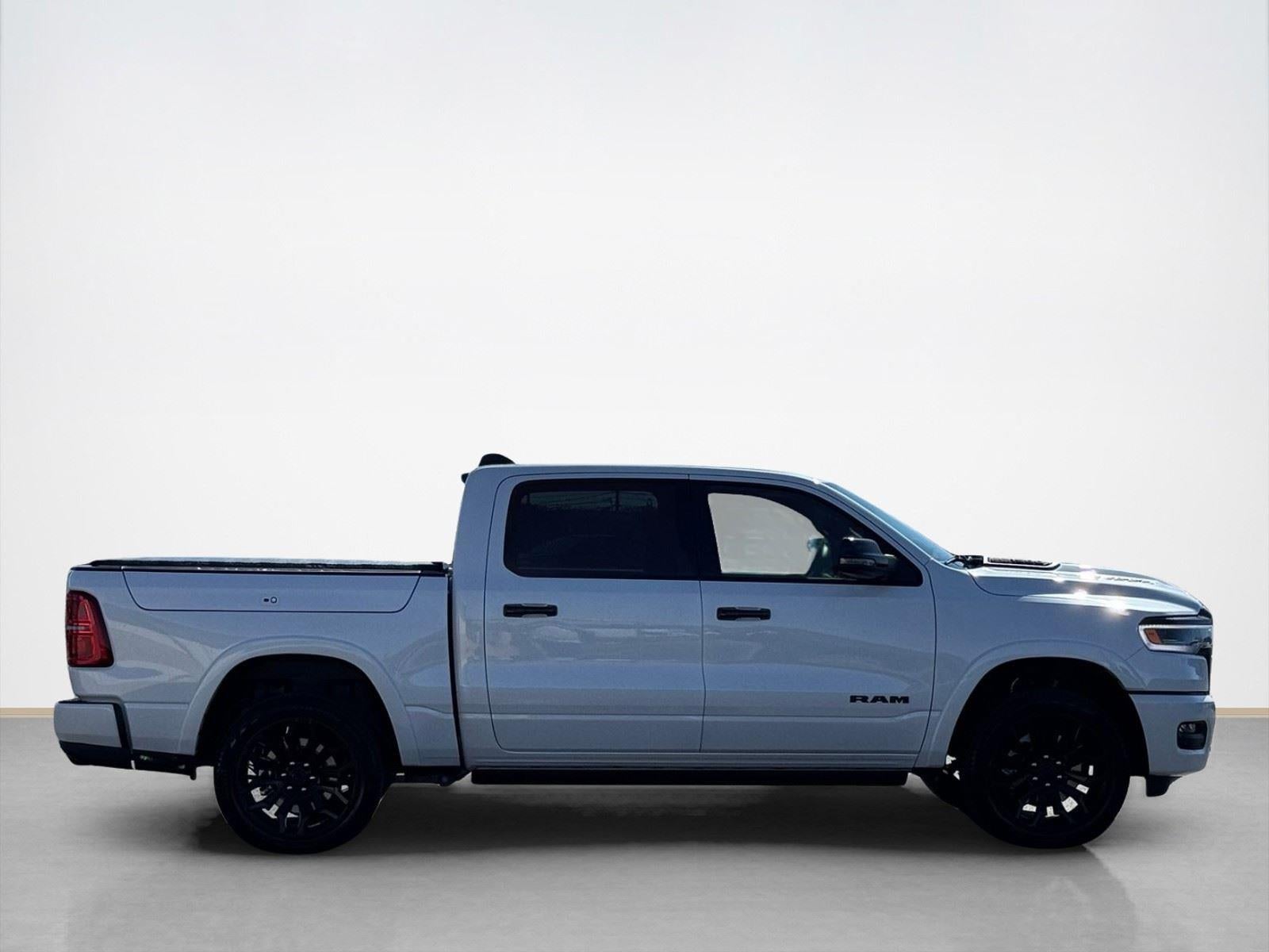 2026 RAM Ram 1500 RAM 1500 LIMITED CREW CAB 4X4 5'7' BOX