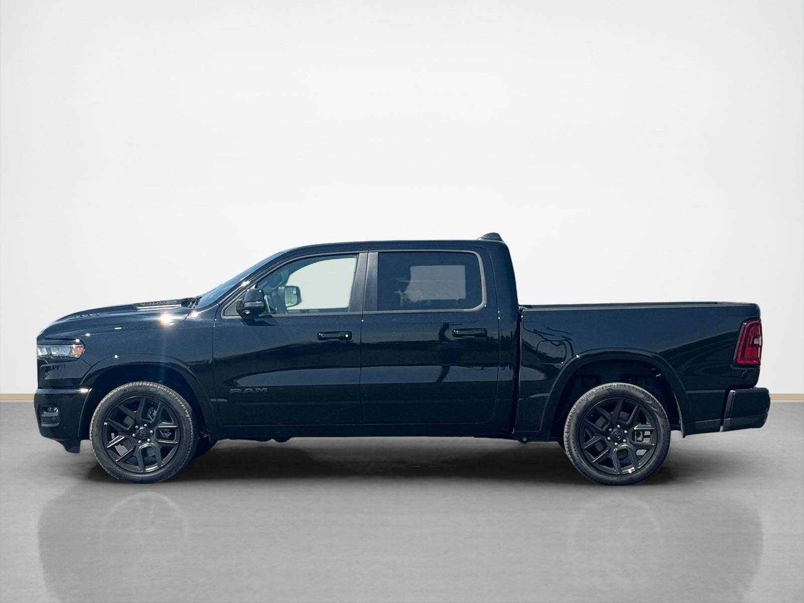 2025 RAM Ram 1500 RAM 1500 LARAMIE CREW CAB 4X4 5'7' BOX