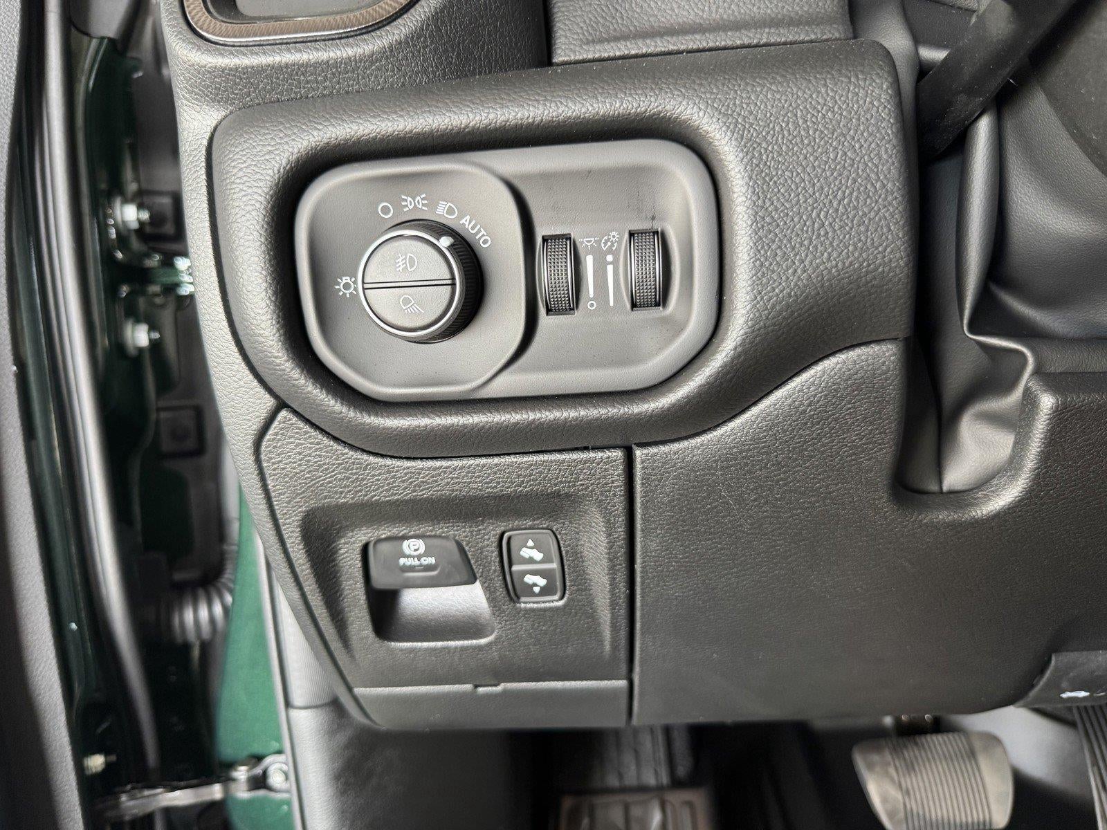 2027 RAM Ram 1500 RAM 1500 REBEL CREW CAB 4X4 5'7' BOX