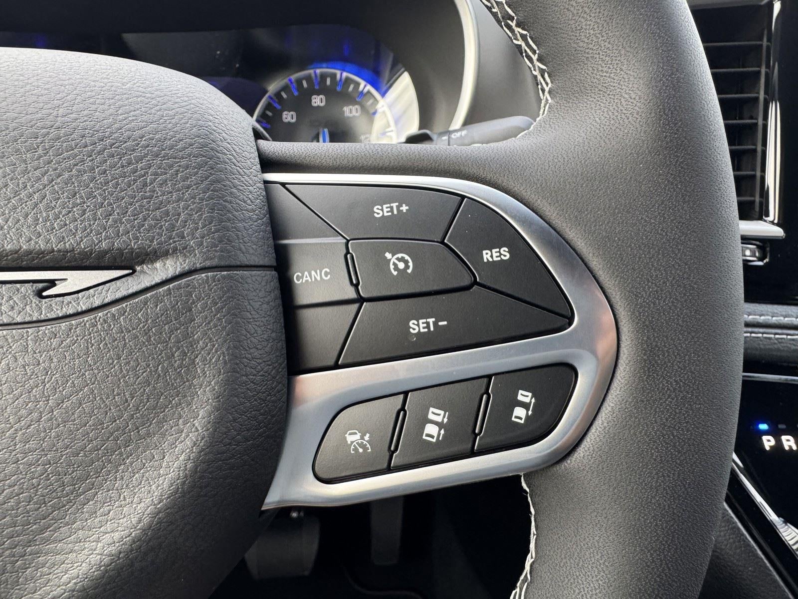 2027 Chrysler Pacifica PACIFICA SELECT