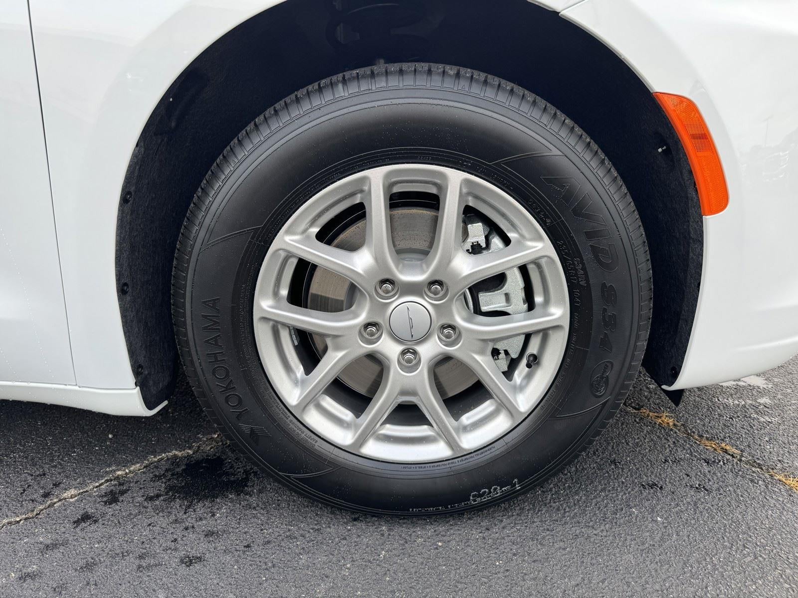 2027 Chrysler Pacifica PACIFICA SELECT