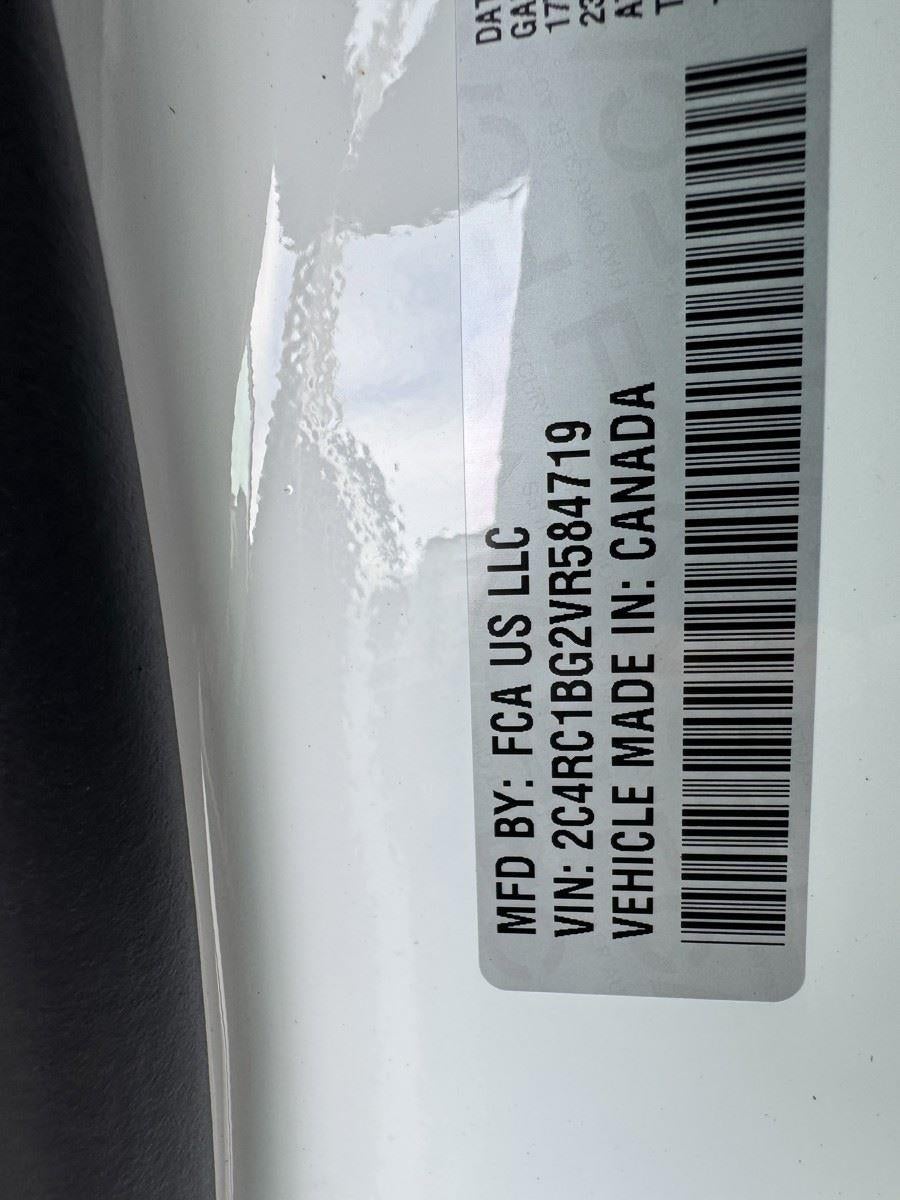 2027 Chrysler Pacifica PACIFICA SELECT