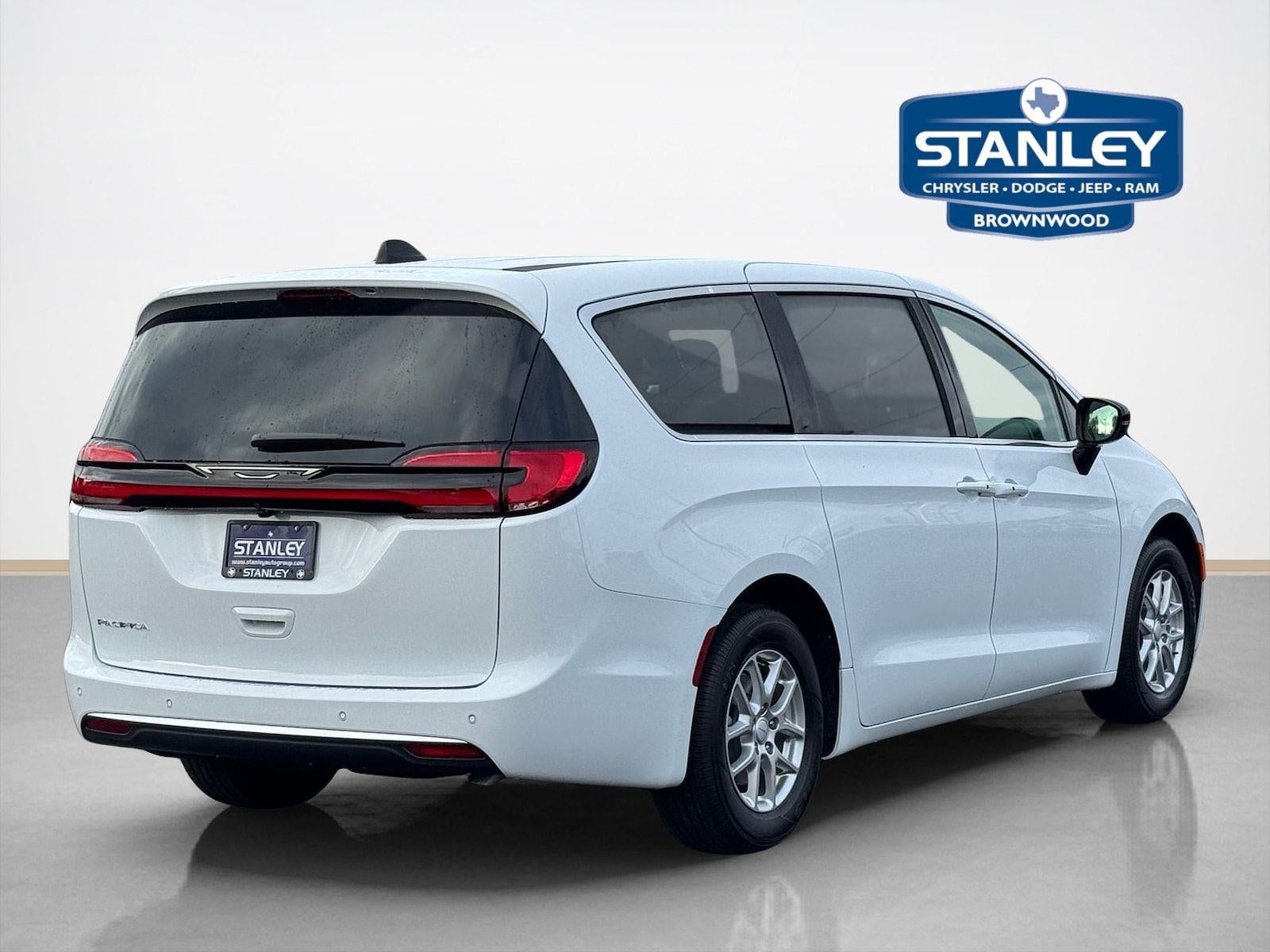 2027 Chrysler Pacifica PACIFICA SELECT