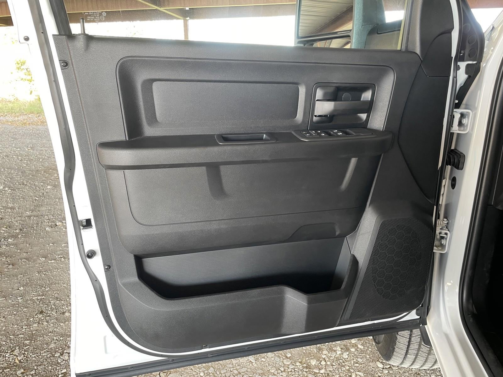 2026 RAM Ram 3500 RAM 3500 TRADESMAN CREW CAB 4X4 8' BOX