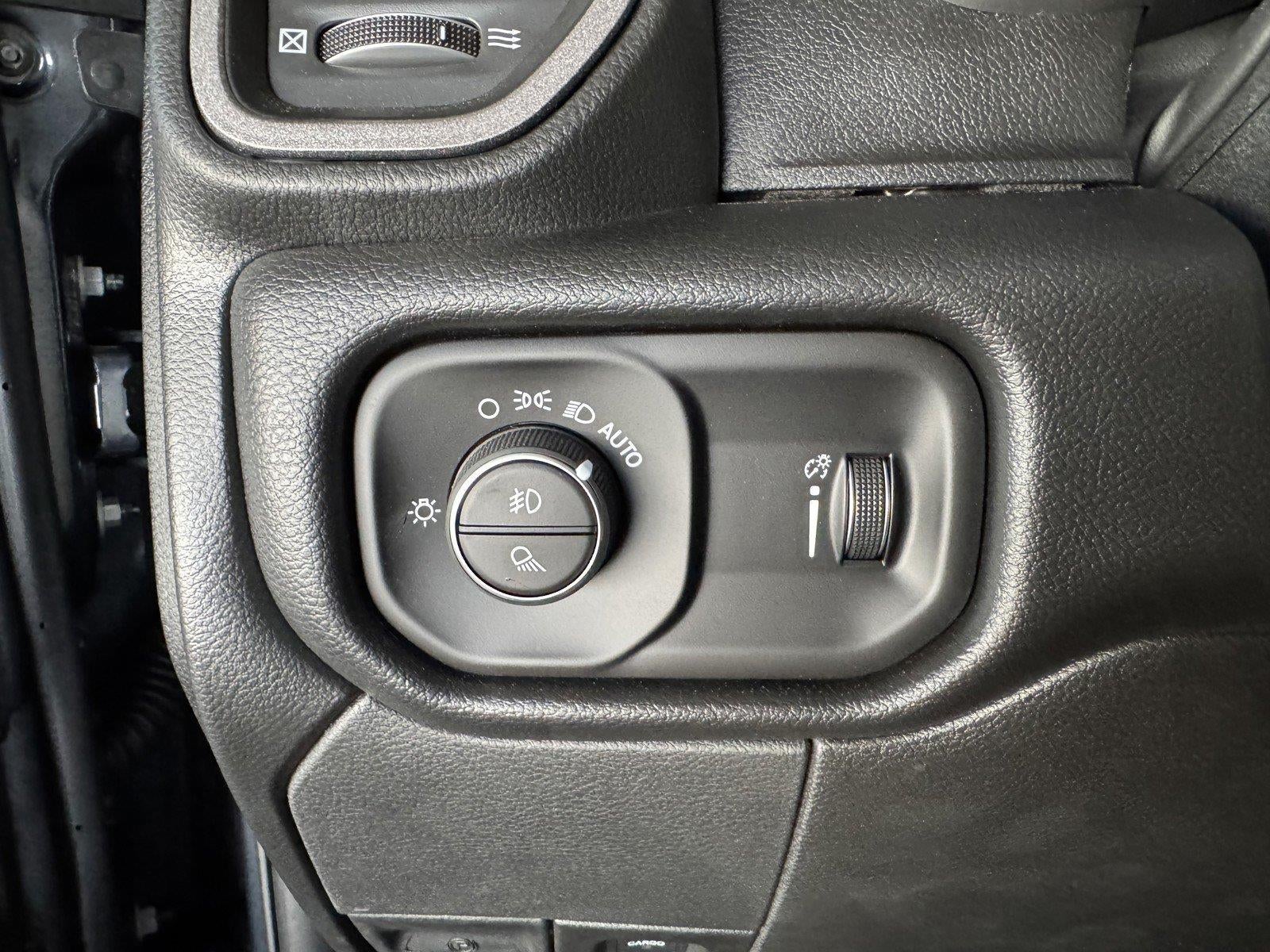 2026 RAM Ram 2500 RAM 2500 WARLOCK CREW CAB 4X4 6'4' BOX