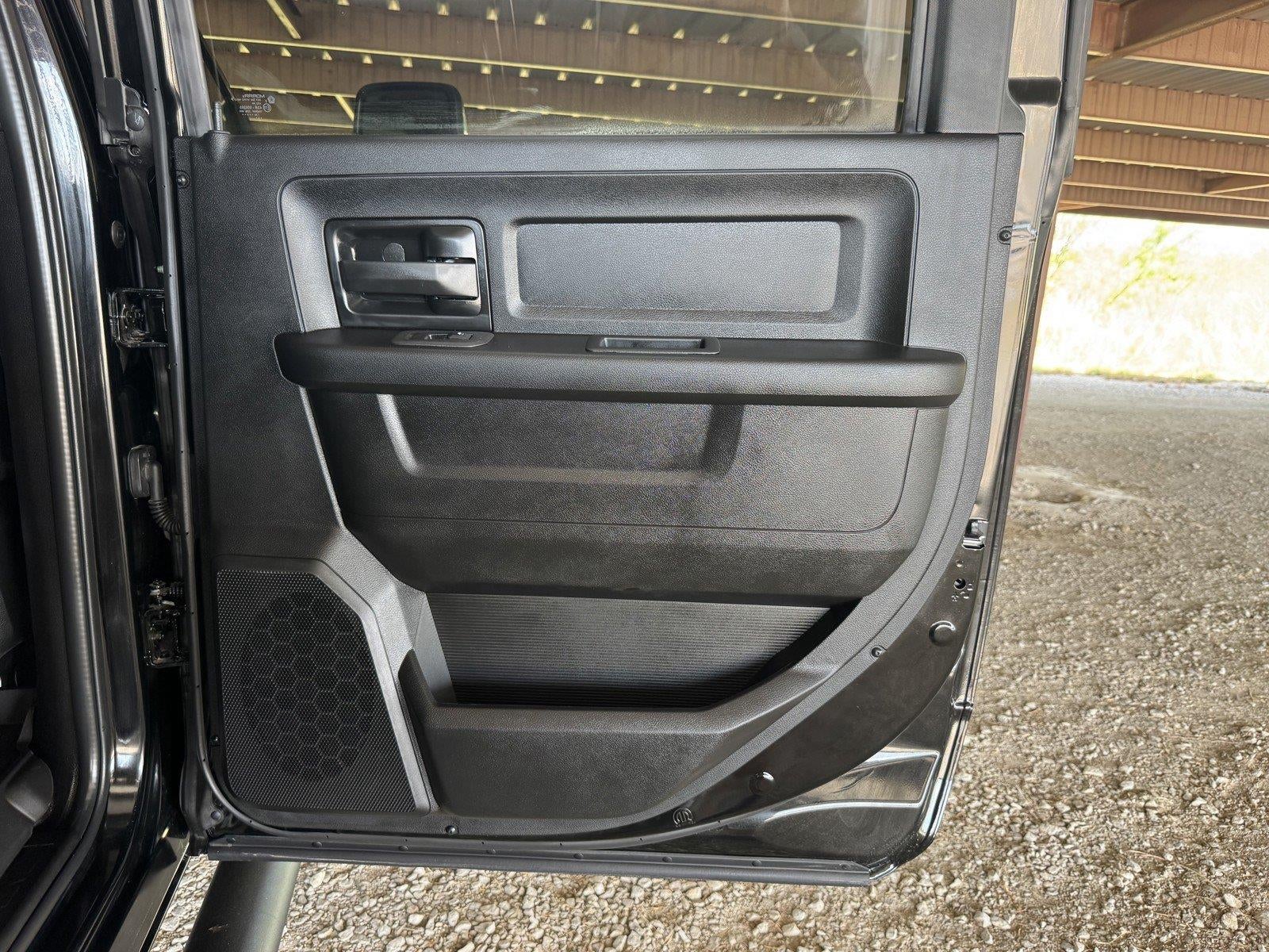 2027 RAM Ram 2500 RAM 2500 WARLOCK CREW CAB 4X4 6'4' BOX