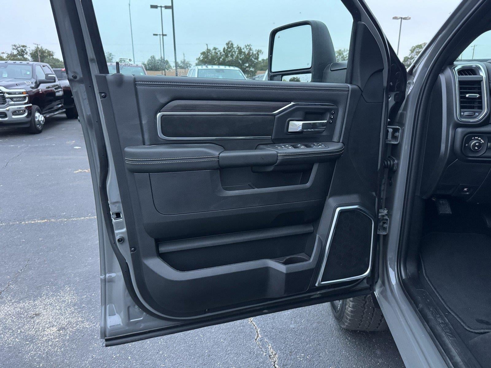 2027 RAM Ram 2500 RAM 2500 LARAMIE CREW CAB 4X4 6'4' BOX