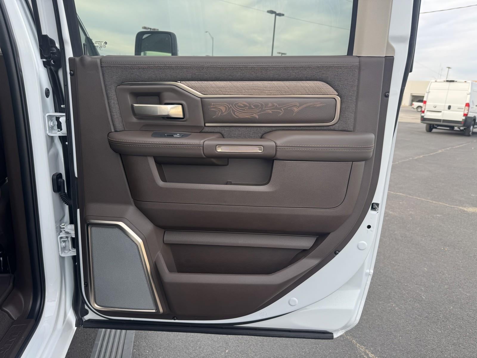 2026 RAM Ram 2500 RAM 2500 LIMITED LONGHORN CREW CAB 4X4 6'4' BOX