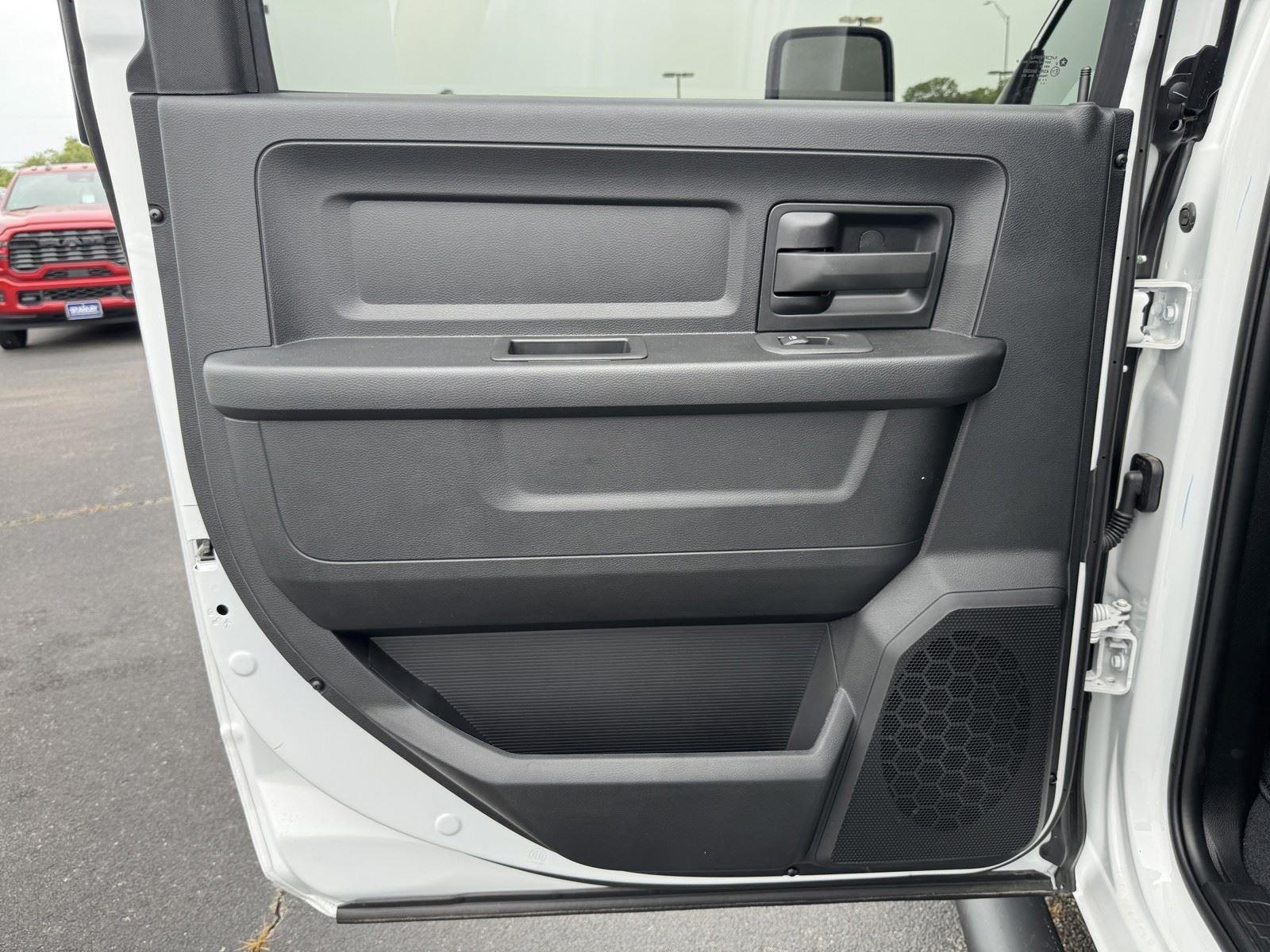 2026 RAM Ram 3500 RAM 3500 TRADESMAN CREW CAB 4X4 8' BOX