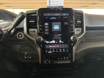 2027 RAM Ram 3500 RAM 3500 TRADESMAN CREW CAB 4X4 8' BOX