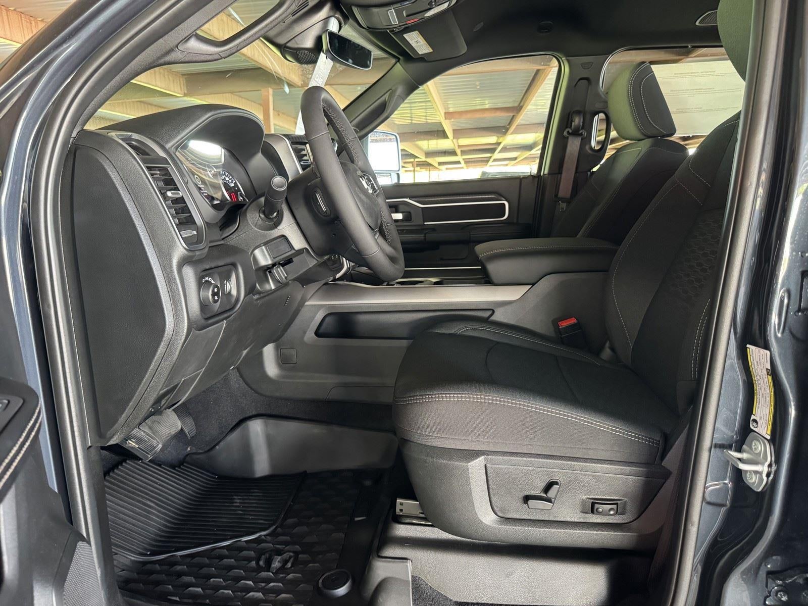 2026 RAM Ram 3500 RAM 3500 LONE STAR CREW CAB 4X4 8' BOX