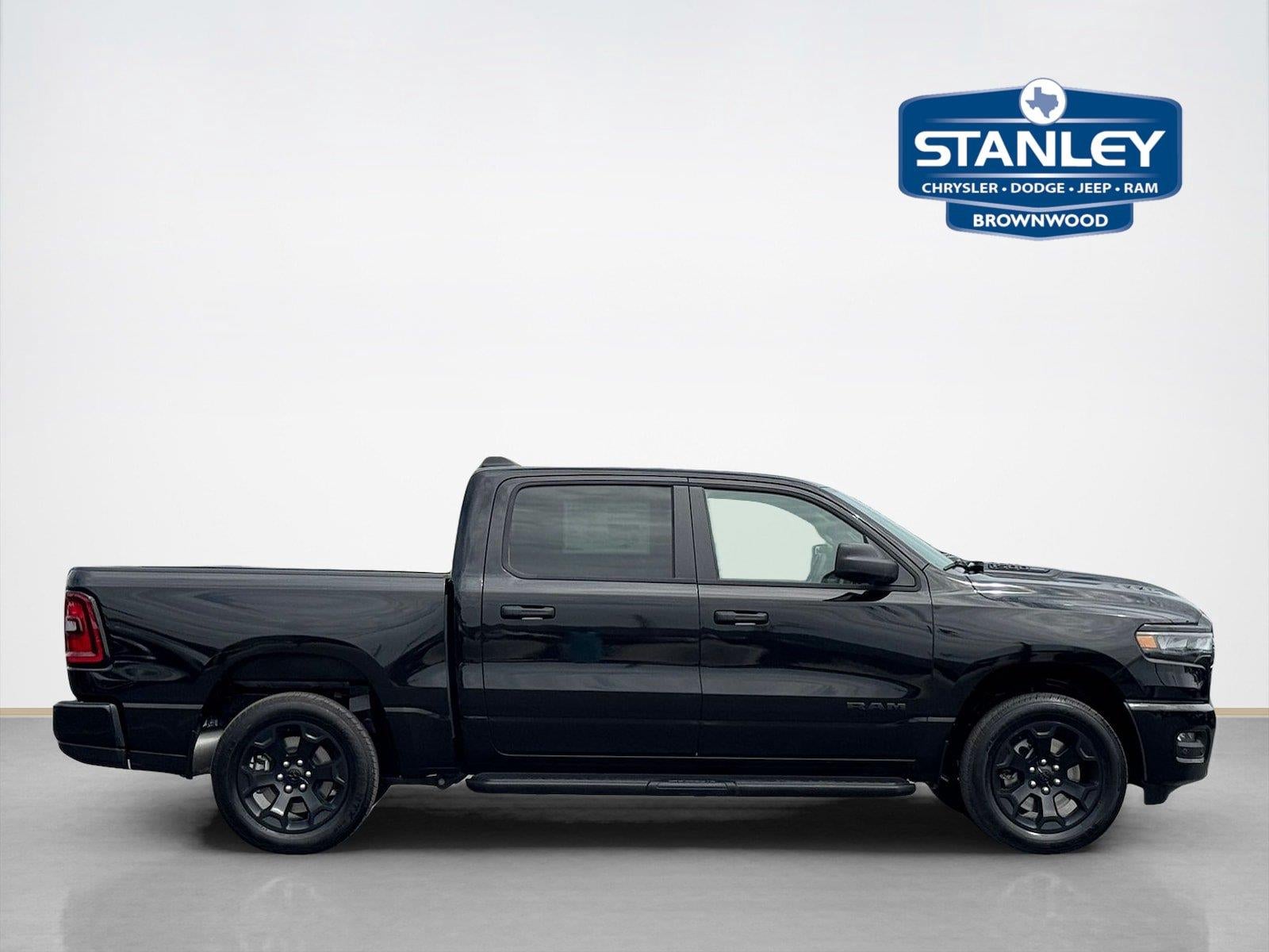 2026 RAM 1500 RAM 1500 EXPRESS CREW CAB 4X4 5'7' BOX