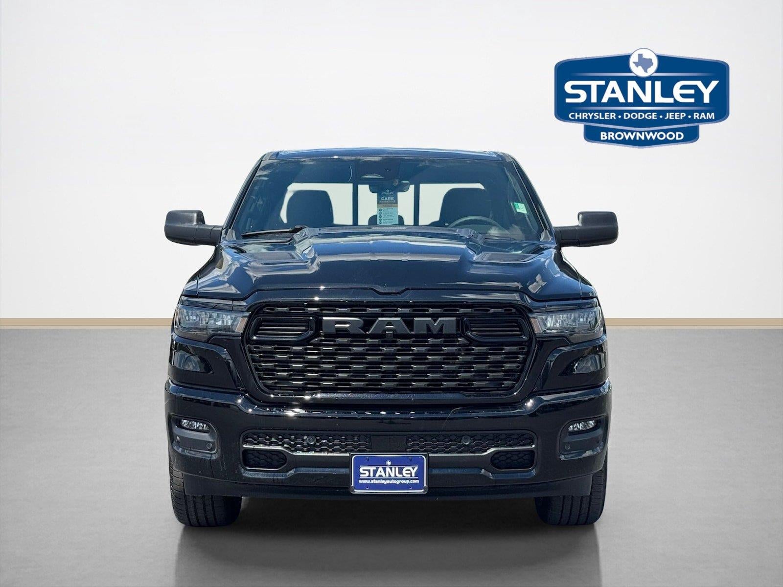 2026 RAM 1500 RAM 1500 EXPRESS CREW CAB 4X4 5'7' BOX