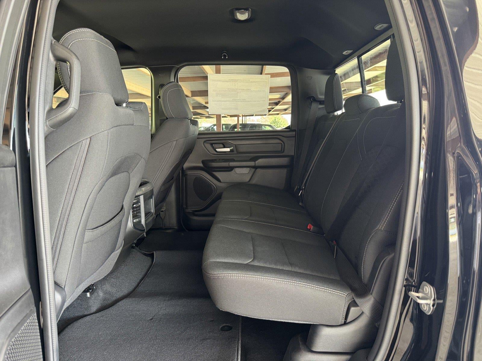 2026 RAM 1500 RAM 1500 EXPRESS CREW CAB 4X4 5'7' BOX