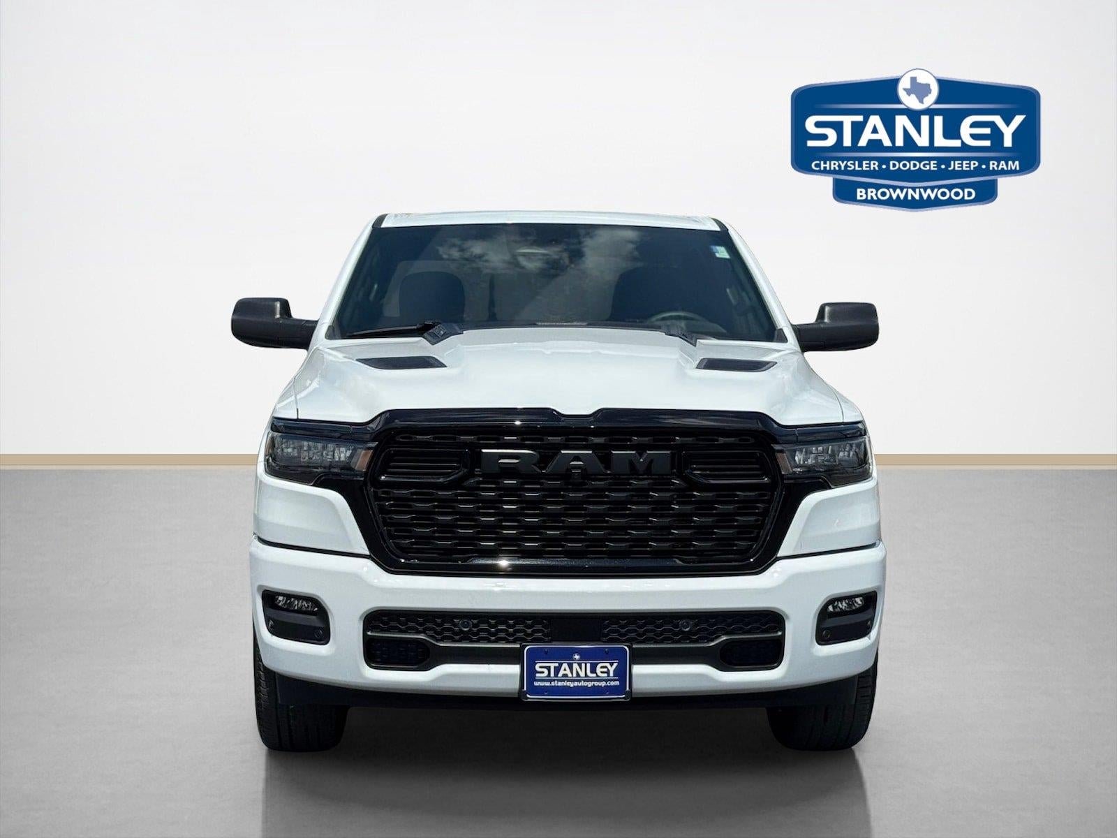 2027 RAM Ram 1500 RAM 1500 EXPRESS CREW CAB 4X4 5'7' BOX