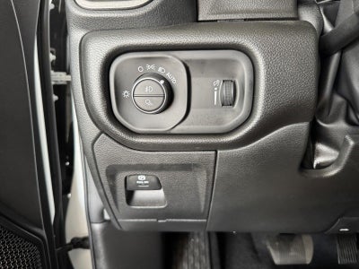2027 RAM Ram 1500 RAM 1500 EXPRESS CREW CAB 4X4 5'7' BOX