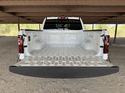 2027 RAM Ram 1500 RAM 1500 EXPRESS CREW CAB 4X4 5'7' BOX