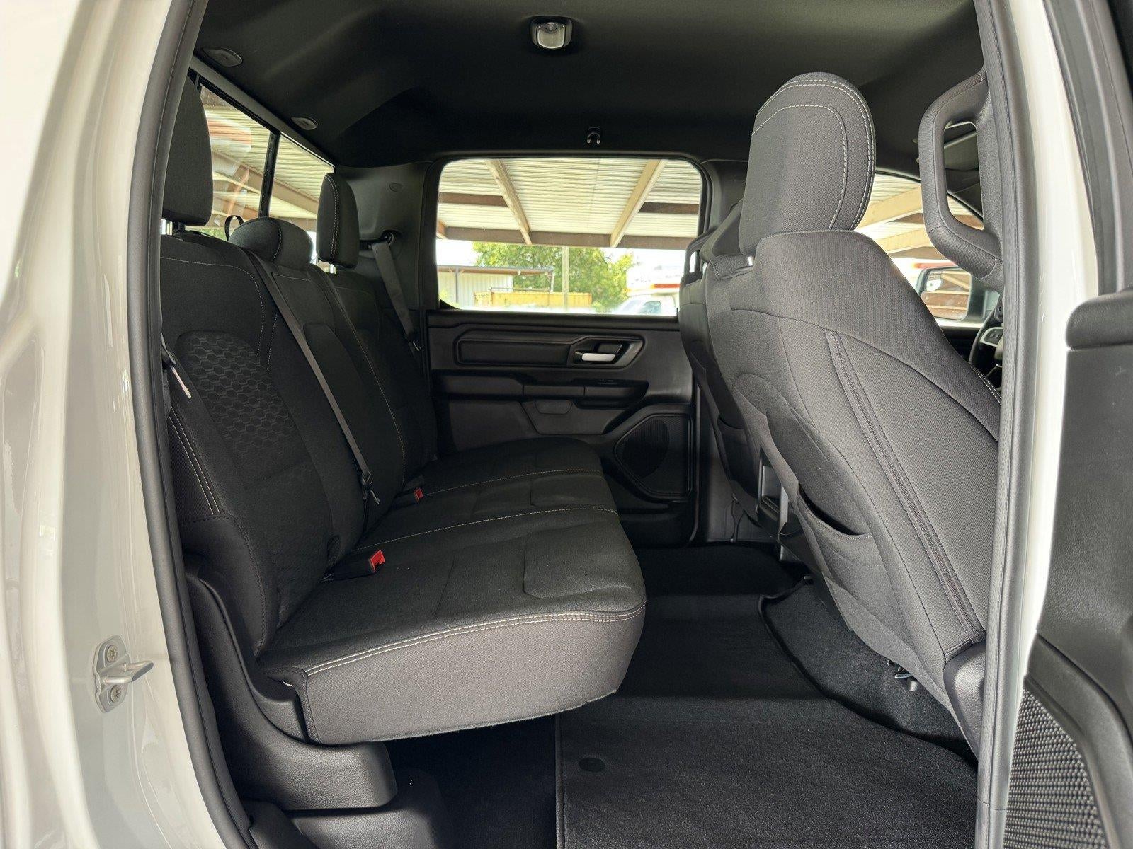 2027 RAM Ram 1500 RAM 1500 EXPRESS CREW CAB 4X4 5'7' BOX