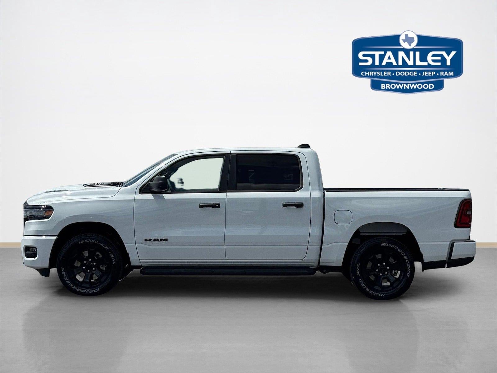 2027 RAM Ram 1500 RAM 1500 EXPRESS CREW CAB 4X4 5'7' BOX