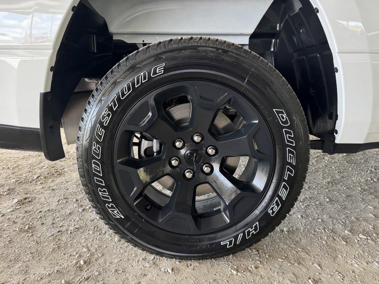 2027 RAM Ram 1500 RAM 1500 EXPRESS CREW CAB 4X4 5'7' BOX