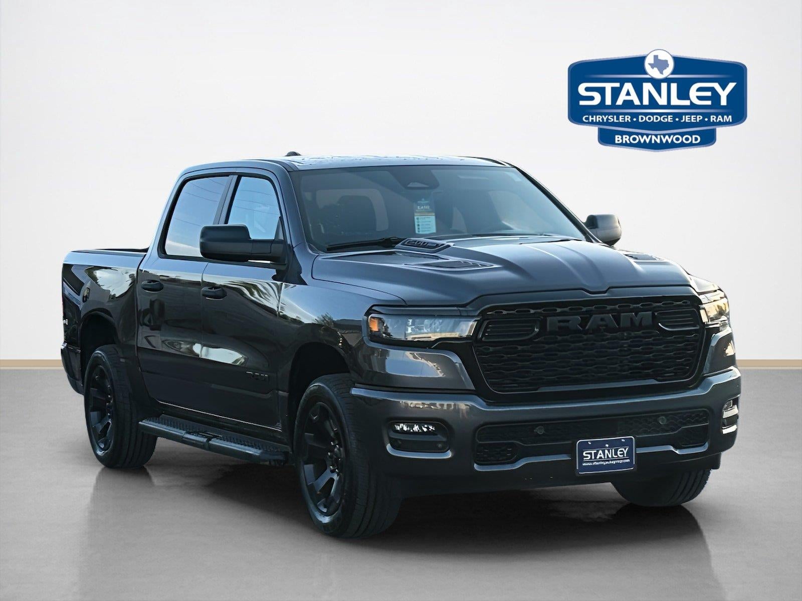 2026 RAM 1500 RAM 1500 EXPRESS CREW CAB 4X4 5'7' BOX