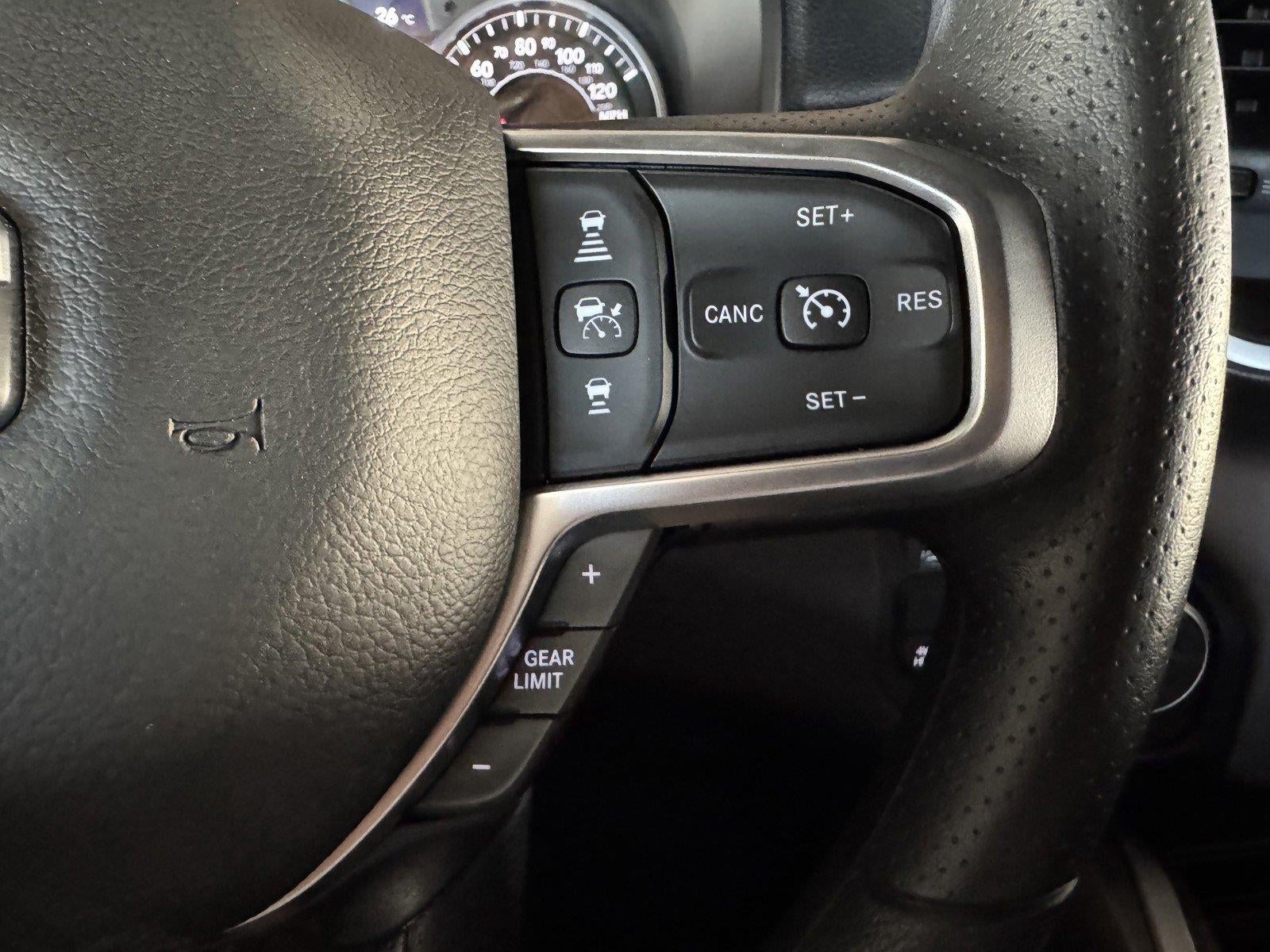 2026 RAM 1500 RAM 1500 EXPRESS CREW CAB 4X4 5'7' BOX