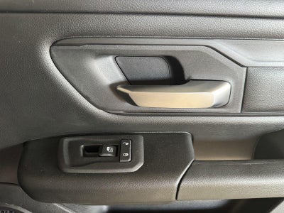 2026 RAM 1500 RAM 1500 EXPRESS CREW CAB 4X4 5'7' BOX