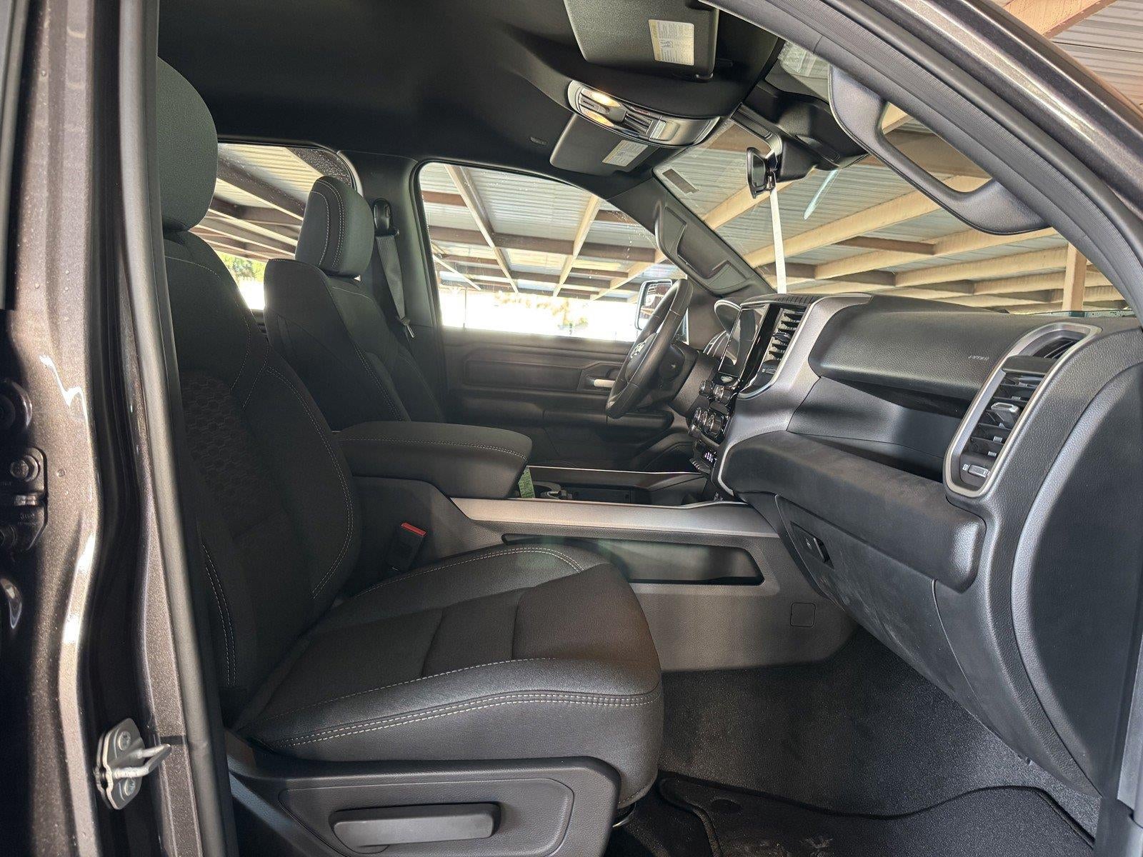 2026 RAM 1500 RAM 1500 EXPRESS CREW CAB 4X4 5'7' BOX