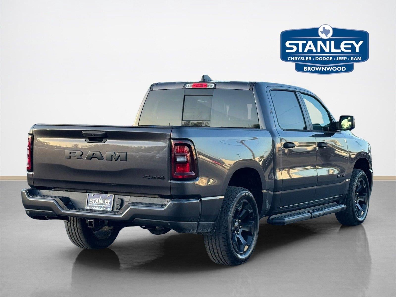 2026 RAM 1500 RAM 1500 EXPRESS CREW CAB 4X4 5'7' BOX