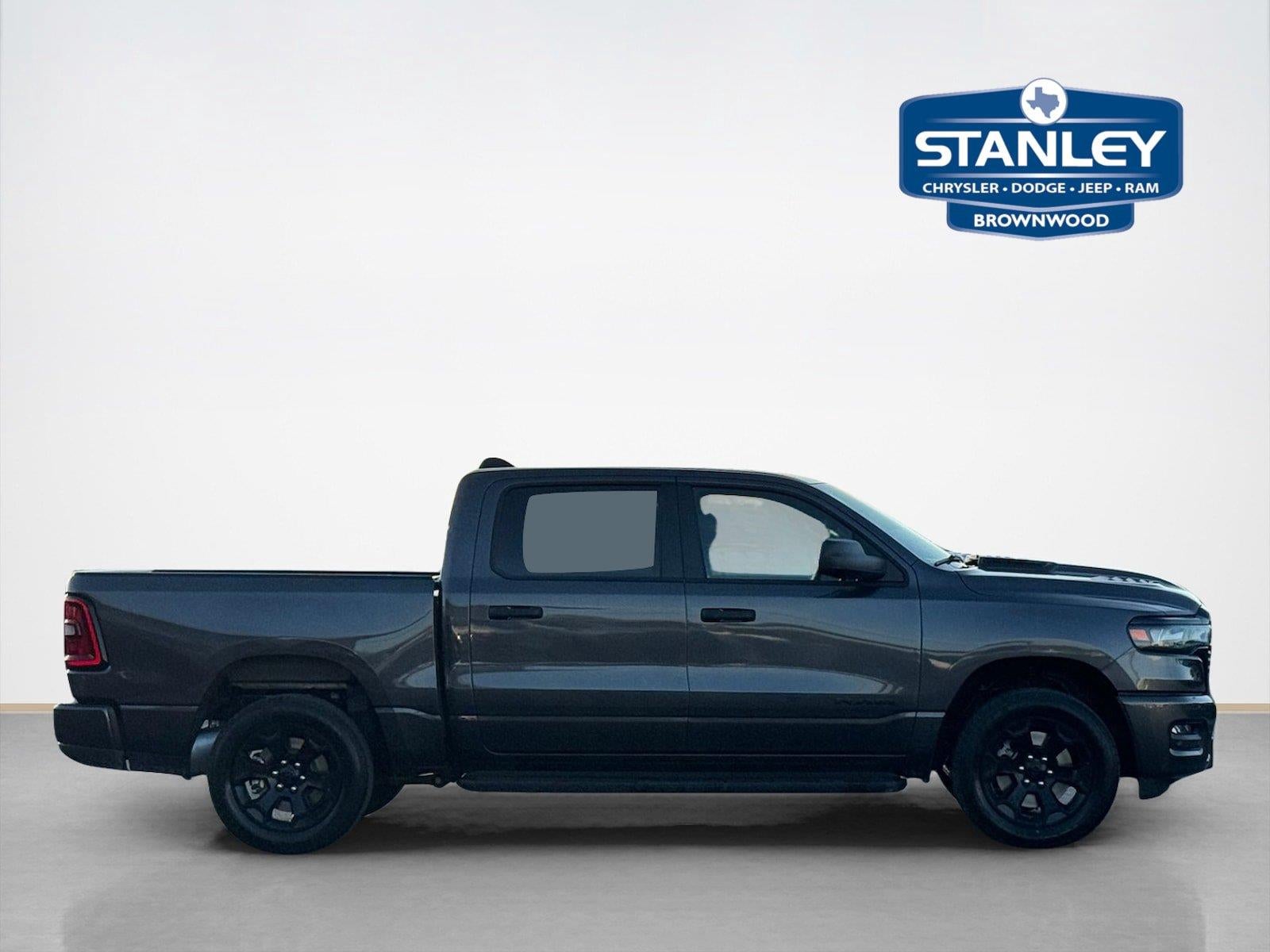 2026 RAM 1500 RAM 1500 EXPRESS CREW CAB 4X4 5'7' BOX