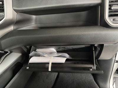 2026 RAM 1500 RAM 1500 EXPRESS CREW CAB 4X4 5'7' BOX