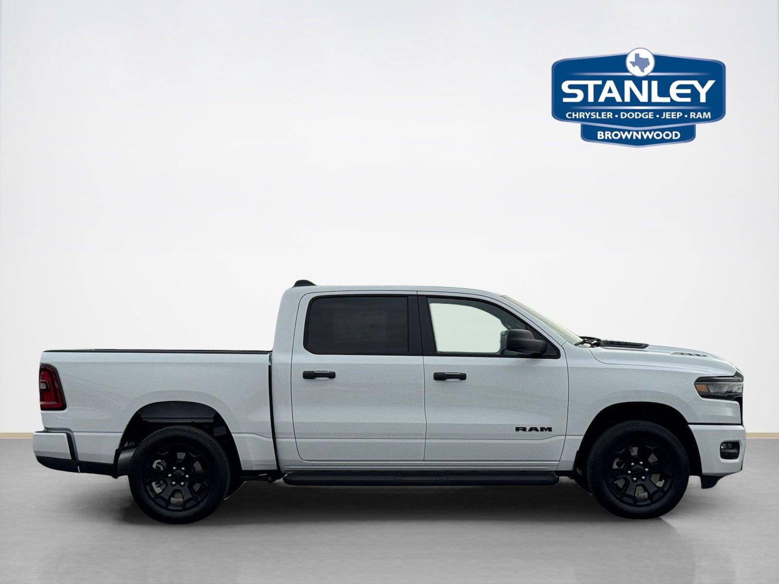 2026 RAM 1500 RAM 1500 EXPRESS CREW CAB 4X4 5'7' BOX