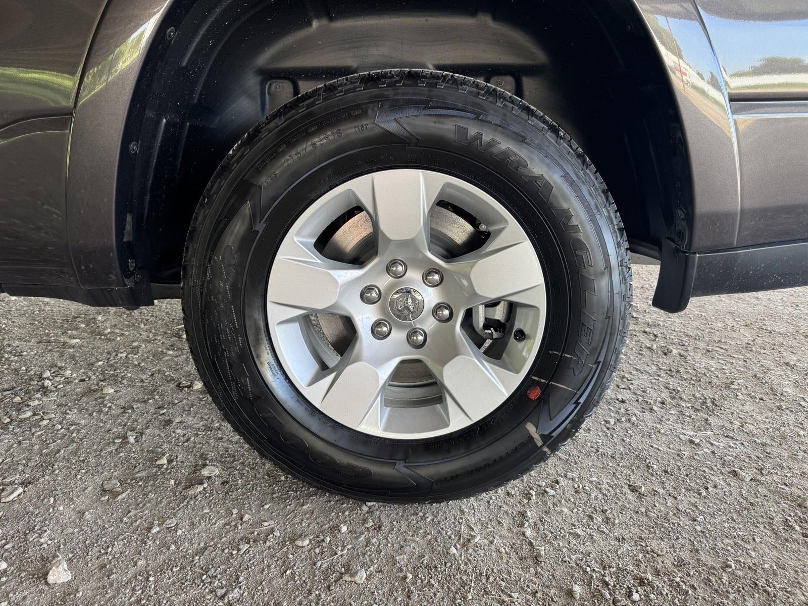 2026 RAM Ram 1500 RAM 1500 LONE STAR CREW CAB 4X4 5'7' BOX