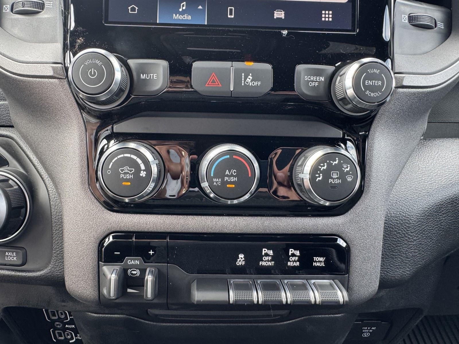 2026 RAM Ram 1500 RAM 1500 WARLOCK CREW CAB 4X4 5'7' BOX