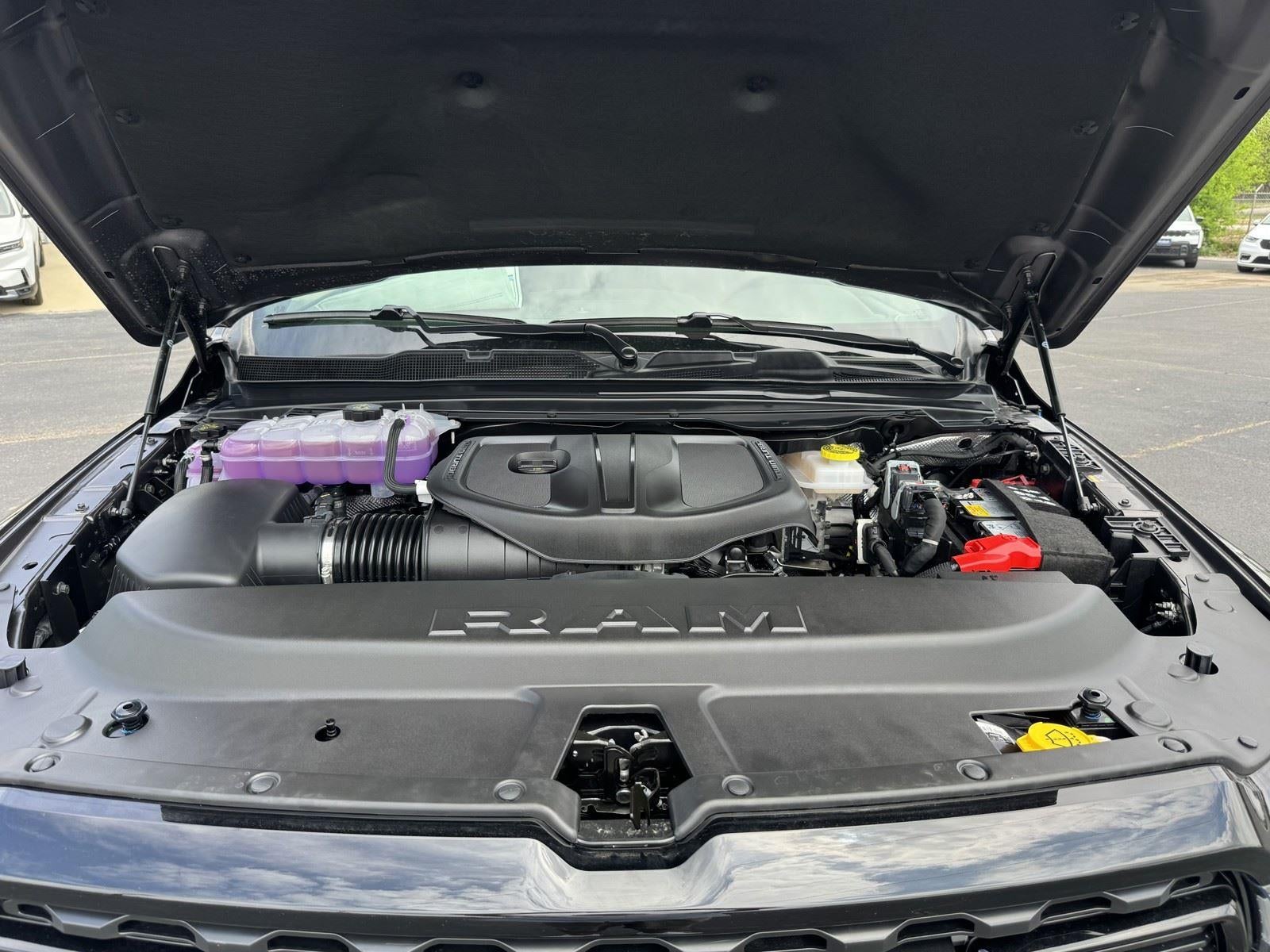 2026 RAM Ram 1500 RAM 1500 WARLOCK CREW CAB 4X4 5'7' BOX