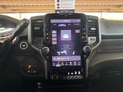 2027 RAM Ram 2500 RAM 2500 TRADESMAN CREW CAB 4X4 6'4' BOX