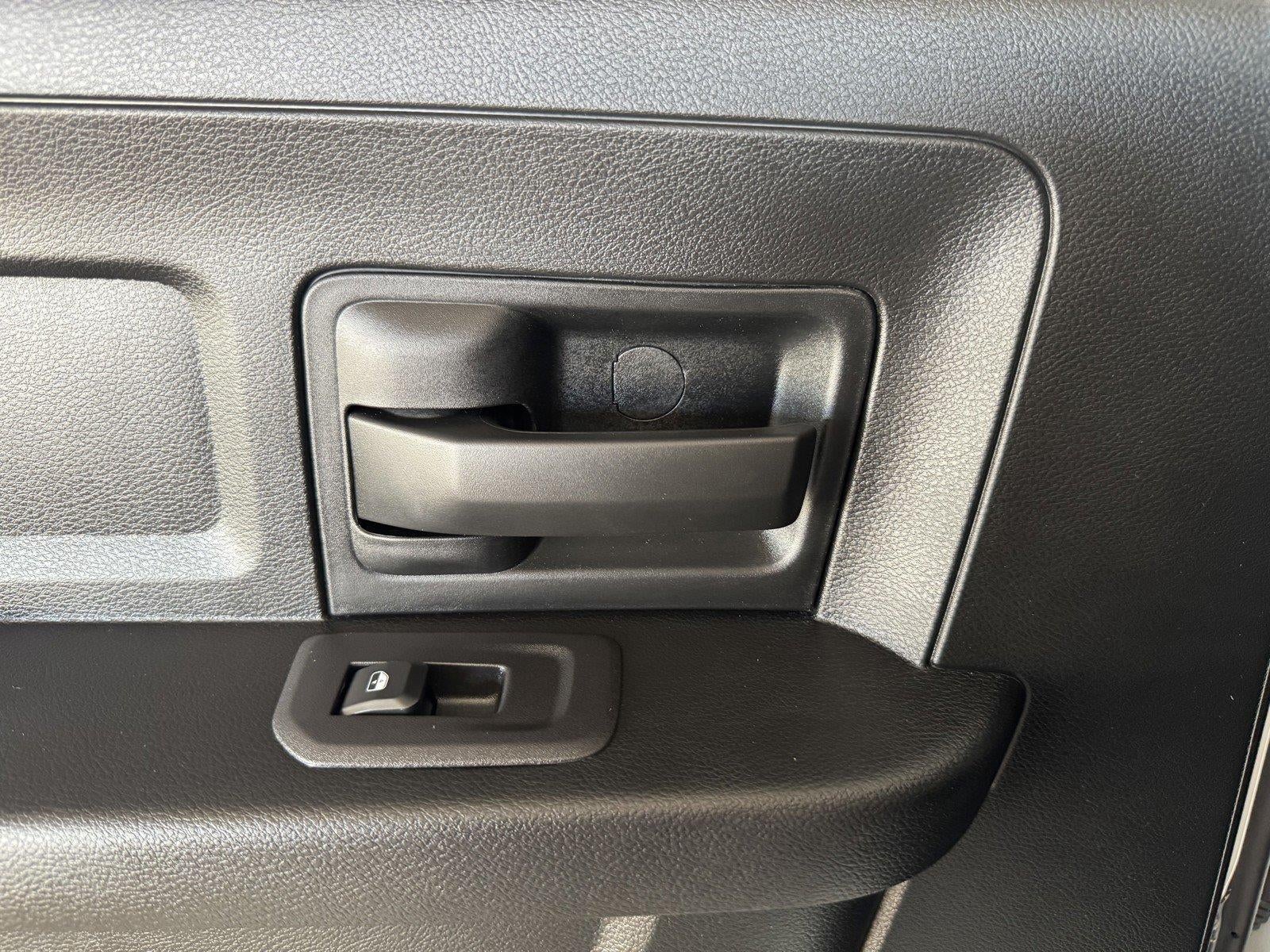 2027 RAM Ram 2500 RAM 2500 TRADESMAN CREW CAB 4X4 6'4' BOX