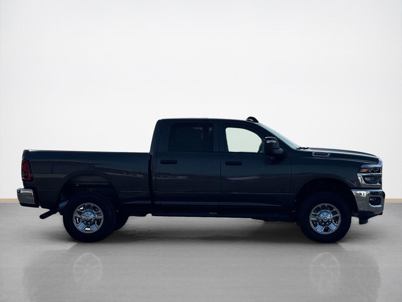 2026 RAM 2500 Tradesman - Photo 8