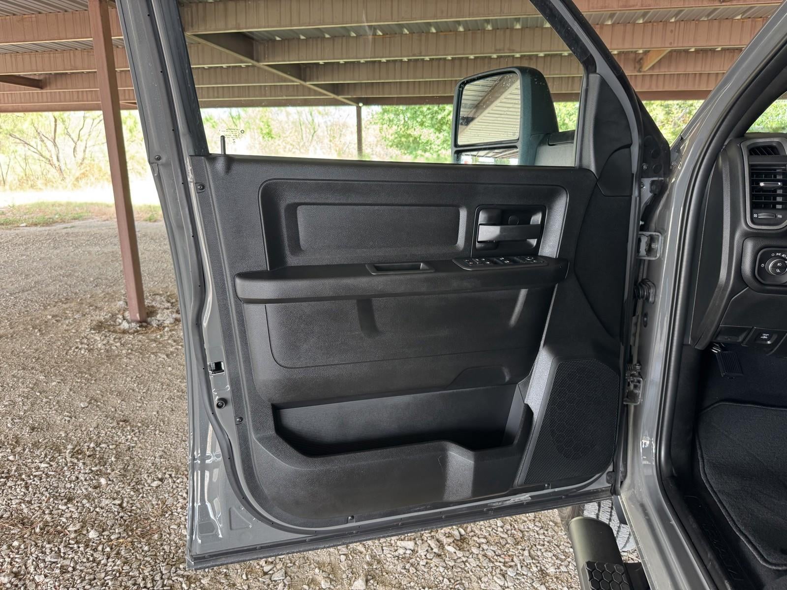 2027 RAM Ram 2500 RAM 2500 TRADESMAN CREW CAB 4X4 6'4' BOX