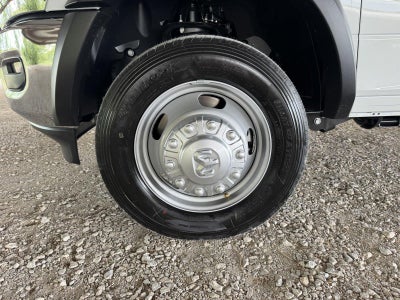 2026 RAM 5500 Chassis RAM 5500 TRADESMAN CHASSIS CREW CAB 4X4 60' CA