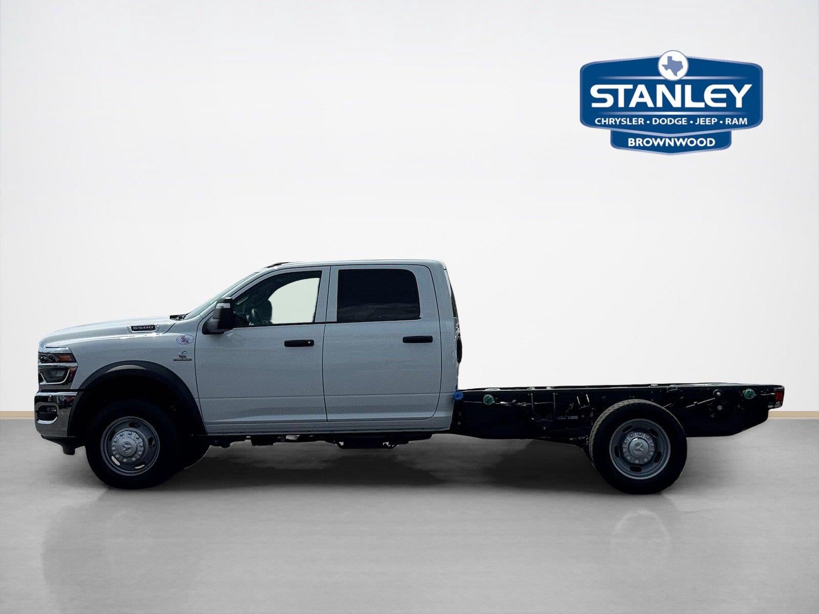 2026 RAM 5500 Chassis RAM 5500 TRADESMAN CHASSIS CREW CAB 4X4 60' CA